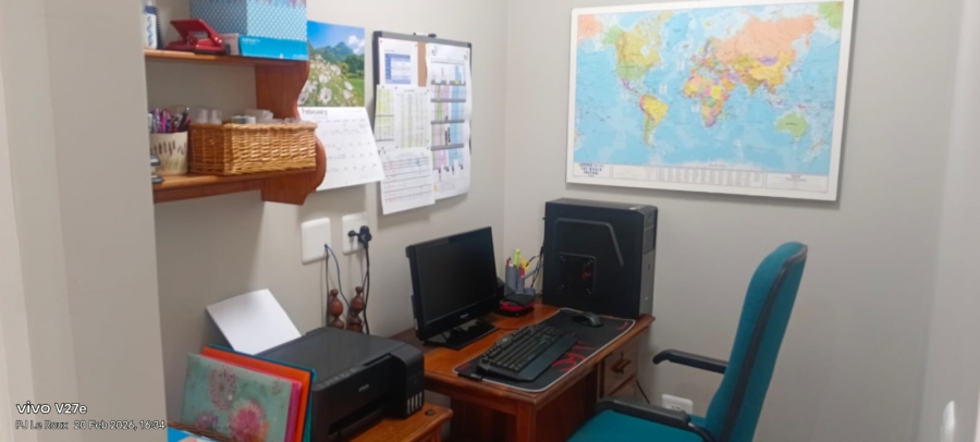 5 Bedroom Property for Sale in Monte Christo Western Cape